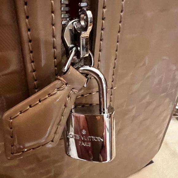 REDUCED TO SELL- Limited Edition Louis Vuitton Damier Facette Speedy Cube MM - Picture 7 of 16